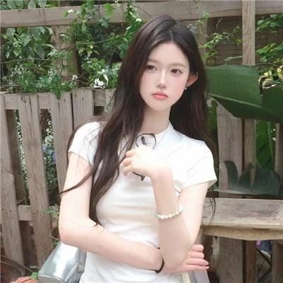 九个学生的短片